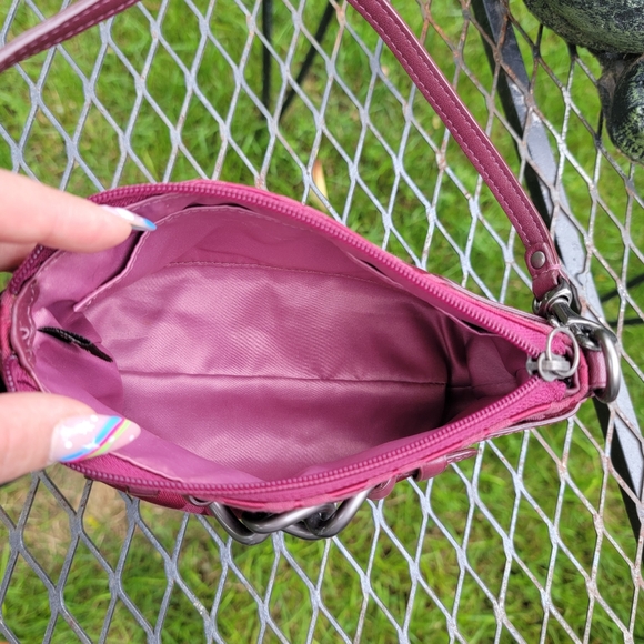 Coach Wristlet Signature Handbag - Picture 5 of 9